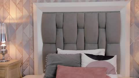 zharia_lux25 online show from May 29, 11:41 am