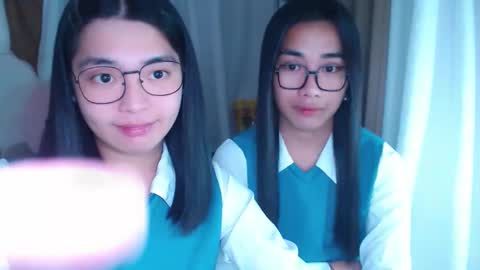 im your lovely zhaviabigcock here online show from February 26, 12:05 pm