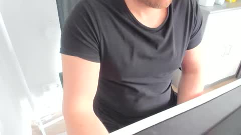 ziemlichflutschig online show from April 12, 1:04 pm