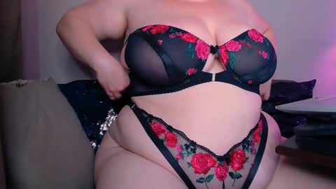 zinacorleone online show from January 18, 9:13 pm