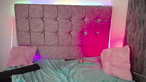 zira_lux online show from July 1, 10:35 am