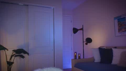 Snapshot of zlicious chatting on October 27, 9:37 pm Zara  Join next live  at 5PM EST  online show from October 27, 9:37 pm