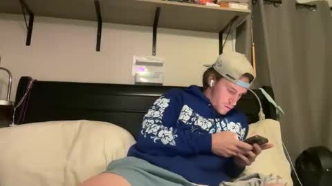 Gregm0419 online show from December 1, 1:03 am