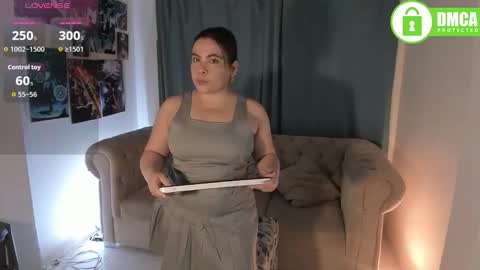 zoe_37 online show from February 21, 2:36 am