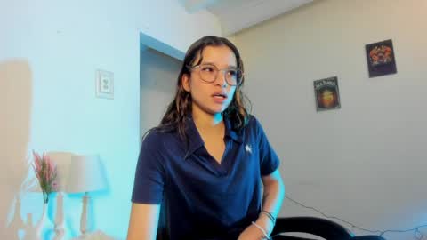 zoe_dear online show from April 12, 2:26 am