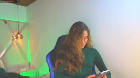 zoe_dear online show from May 21, 1:39 pm