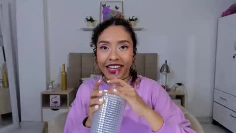 Zoe Gruber online show from June 8, 1:28 am
