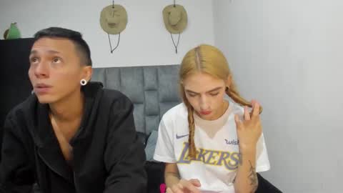 She Zoe He Painn online show from November 12, 11:51 pm