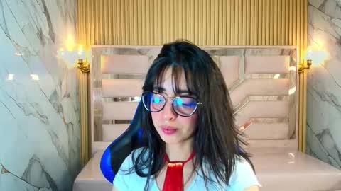 Zoe  online show from October 24, 3:51 am