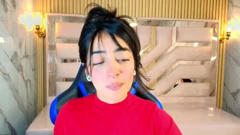 Zoe  online show from September 18, 3:32 am