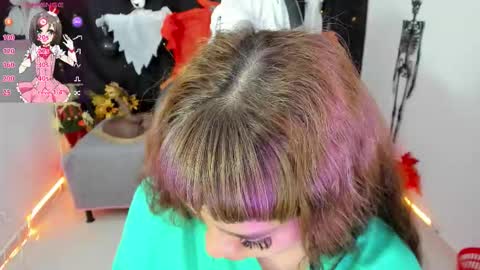 zoe_sullivan_ online show from October 25, 10:14 am