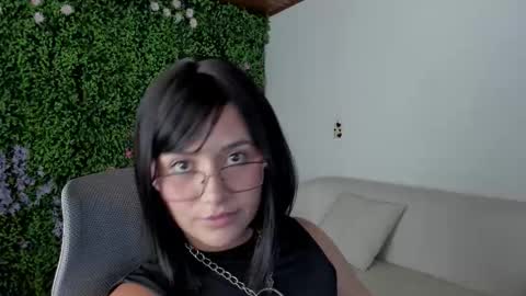 Zoe online show from December 1, 3:48 am