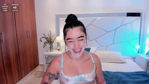 Snapshot of zoee_jackson chatting on March 12, 11:22 pm  zoee jackson online show from March 12, 11:22 pm