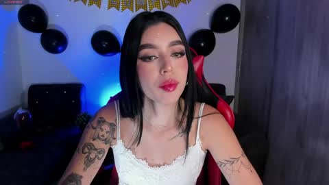  zoee jackson online show from April 18, 4:03 am