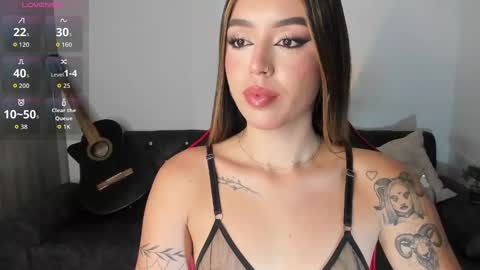 Snapshot of zoee_jackson chatting on September 14, 9:22 am  zoee jackson online show from September 14, 9:22 am