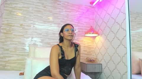 Snapshot of zoeesmitth chatting on September 29, 11:42 am ZoeeSmitth online show from September 29, 11:42 am