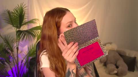 ZOE online show from May 4, 5:14 am