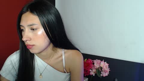 Laura  online show from January 9, 4:41 am