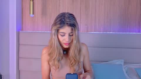 Zoe online show from March 20, 11:26 am