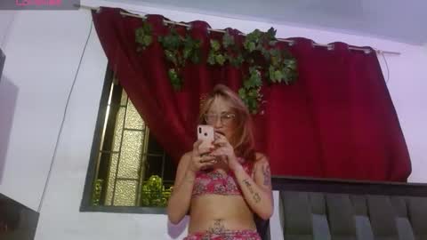 zoemi online show from February 14, 4:59 am