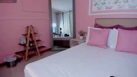 Zoes online show from March 10, 11:12 am