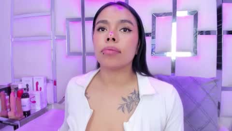 ZoeSwam online show from April 19, 6:21 pm