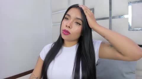 ZoeSwam online show from April 17, 1:35 pm