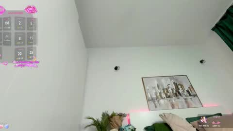 Zoey online show from November 22, 4:05 pm