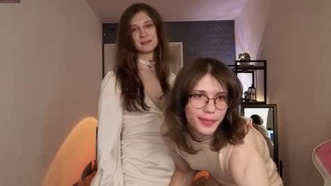 Zoria and Luna online show from March 10, 6:51 am
