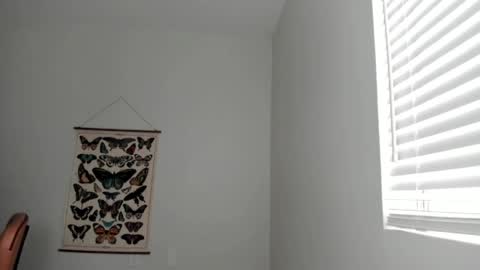 Zoie online show from April 13, 8:57 pm