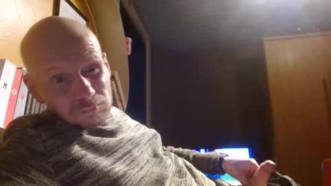 zolexthomas online show from September 30, 6:07 pm