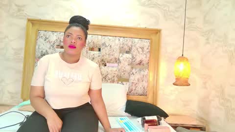 zoley  online show from February 2, 3:04 am