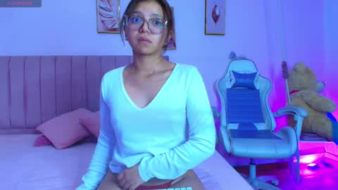 Zoe online show from March 9, 12:32 pm