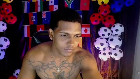 Zoriel online show from July 3, 3:33 am
