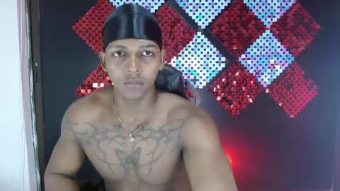 Zoriel online show from April 29, 5:51 pm