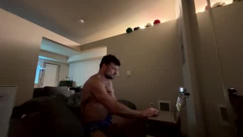 Zuko online show from February 5, 2:05 pm