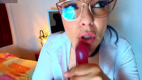 Zuzana21 online show from November 1, 1:32 pm