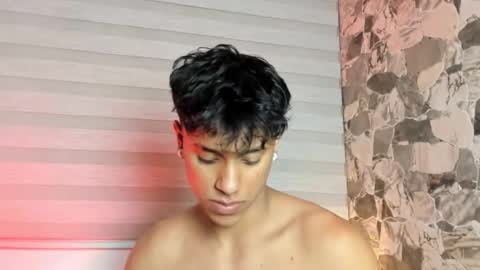 zyzz_1812 online show from March 25, 4:08 am