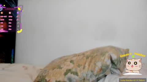 zzarraaa online show from October 6, 6:04 pm